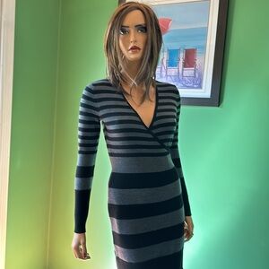 🩶🩶NWOT Ann Taylor Loft Long Sleeved Dress🩶🩶